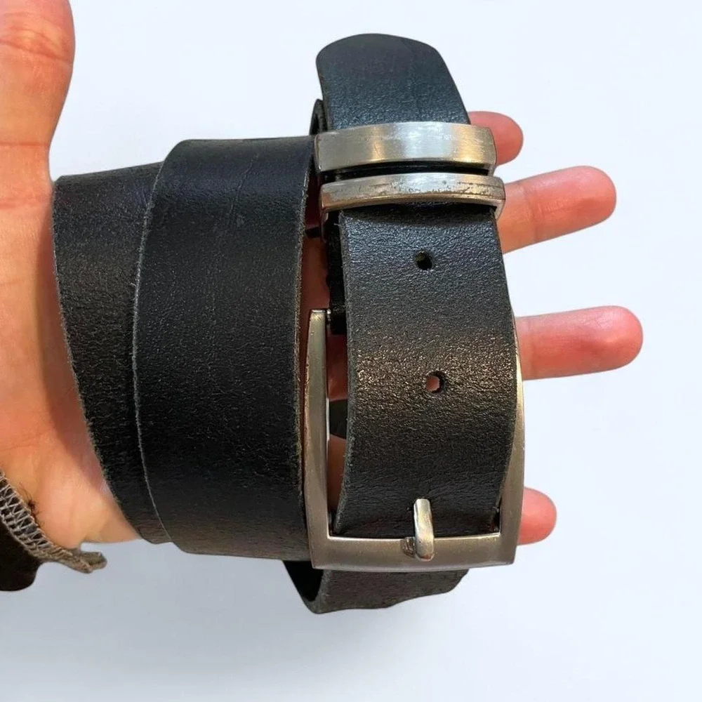 Black leather‎ belt with silver buckle size M by Next